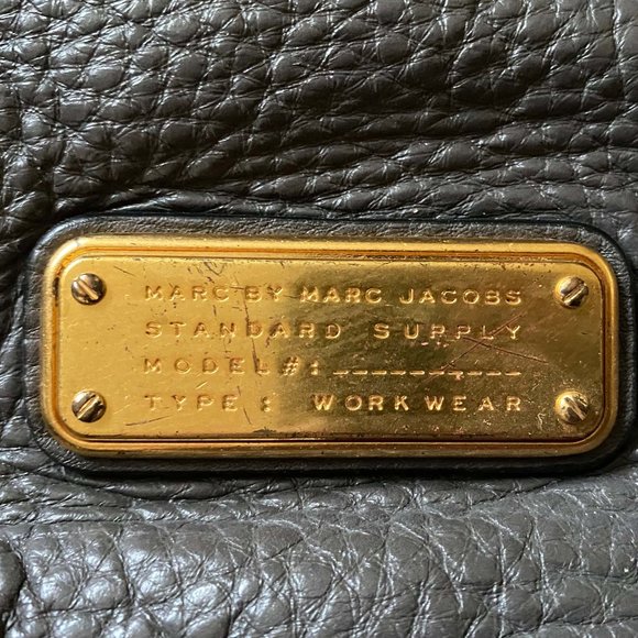 Marc By Marc Jacobs "new Q Hillier" Dark Grey Leather Crossbody Hobo - Picture 2 of 5